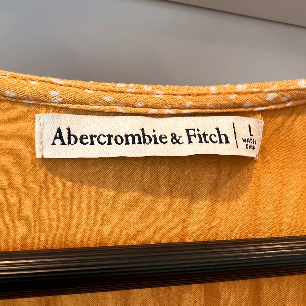 Abercrombie Yellow Tie Front Dress with Short Sleeves - Picture 6 of 6